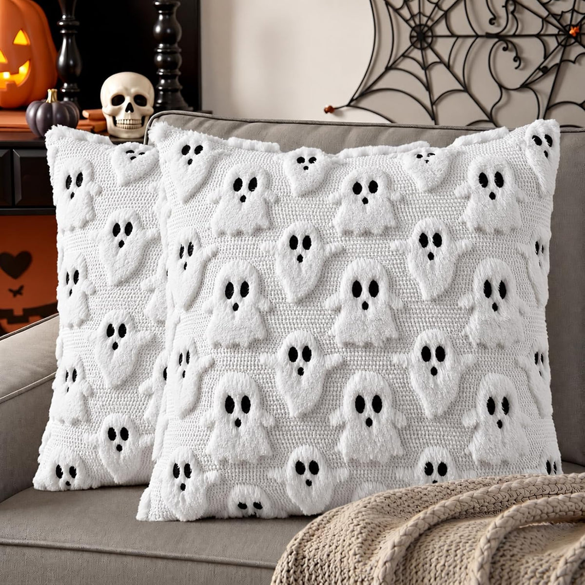 3d plush embroidered ghost motif on the front face for raised texture
