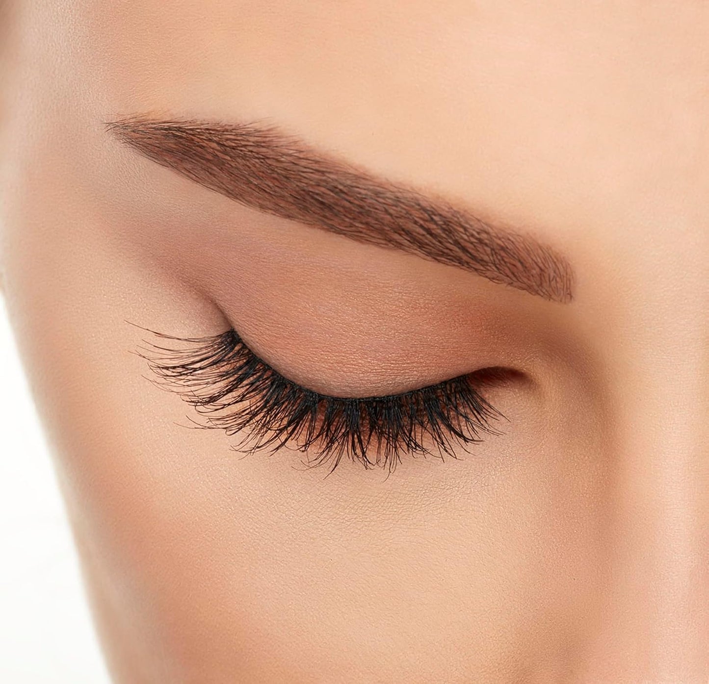 Ardell Wispies 113 False Eyelashes – Feel-Good Eye Glow for the Quiet Getting-Ready Hour, Natural Wispy Look