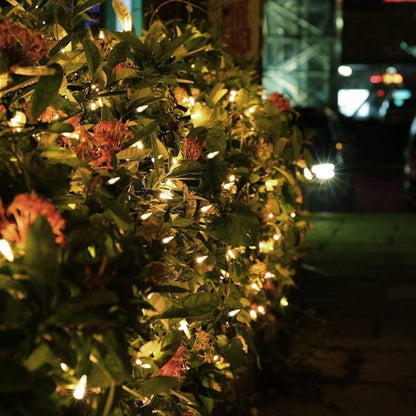Brizled Mini Bulb Lights – Less-Is-More Holiday Styling in Neutral Cool White for Uncluttered Living Rooms