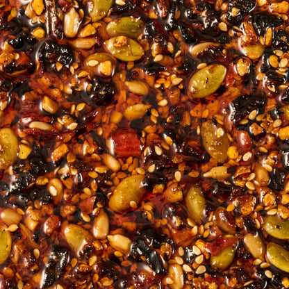 Cholula Chiles & Pepitas Chili Crisp – Sunflower Oil Based Topping for Mindful Weeknight Cooking, 8 oz