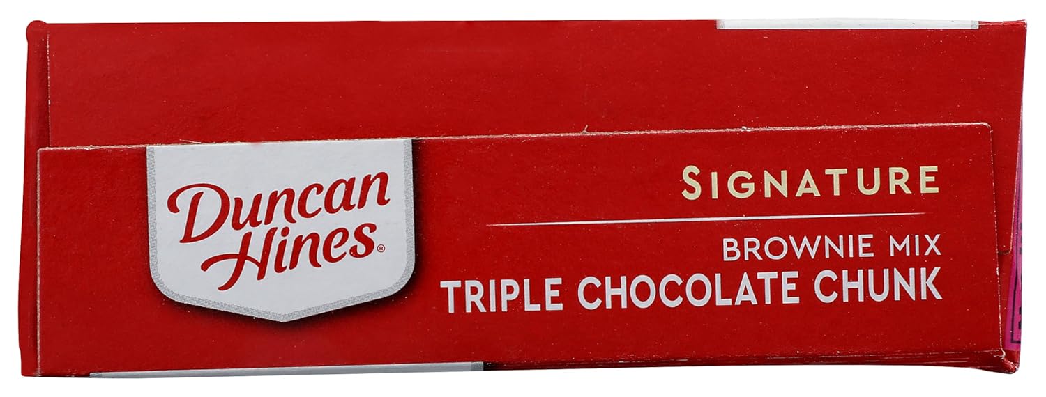 Duncan Hines Signature Triple Chocolate Brownie Mix – Sophisticated Chocolate Chunks and Chips for Entertaining Guests