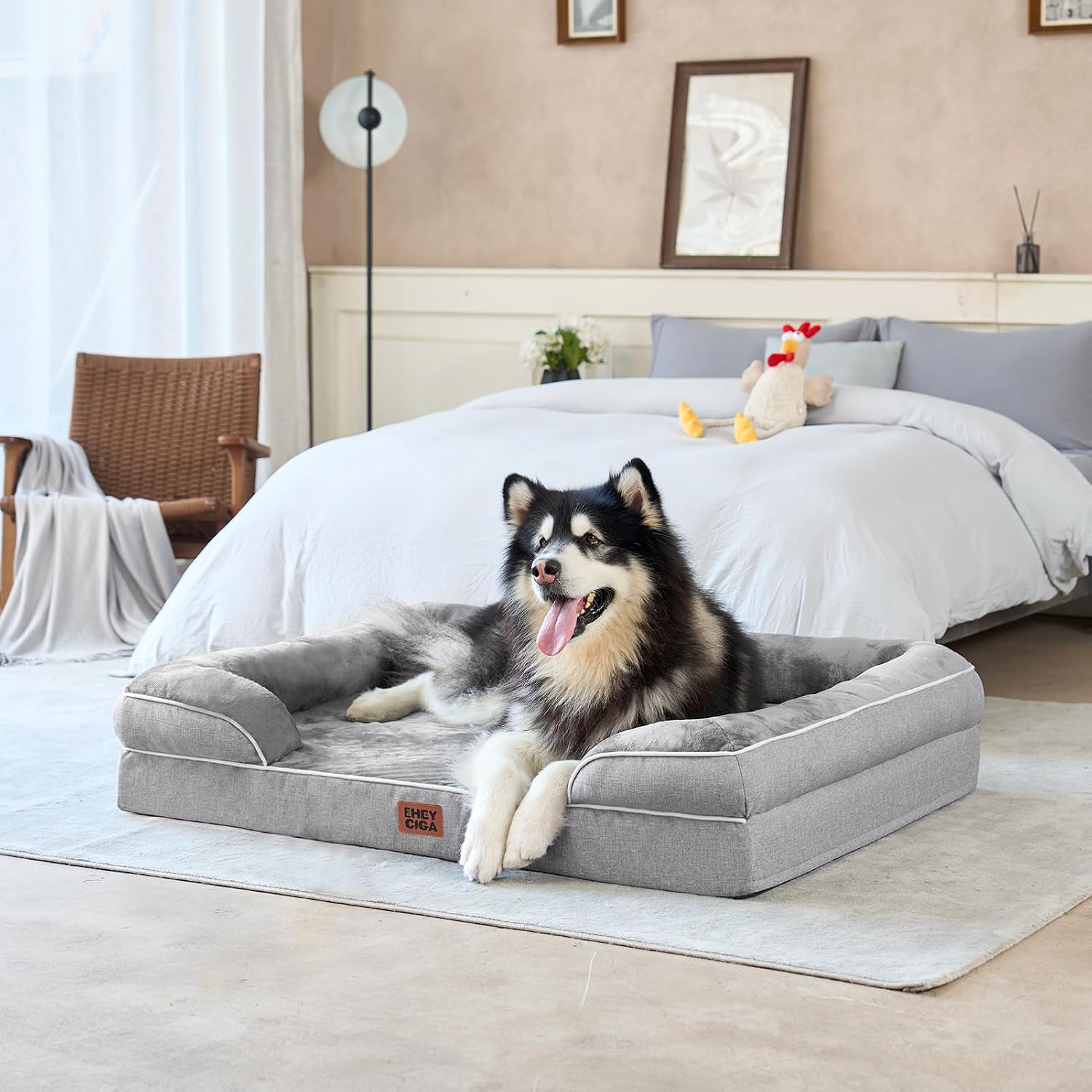 EHEYCIGA Housewarming Gift for Pet Lovers – Furniture-Style Memory Foam Dog Couch, 19 Colors Available