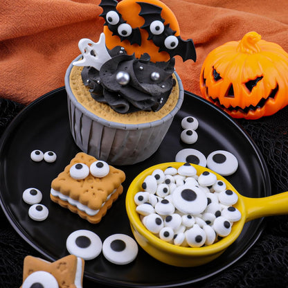 Eyeball Cake Decorating Sprinkles – Portable Edible Toppers for Open-Air Halloween Celebrations
