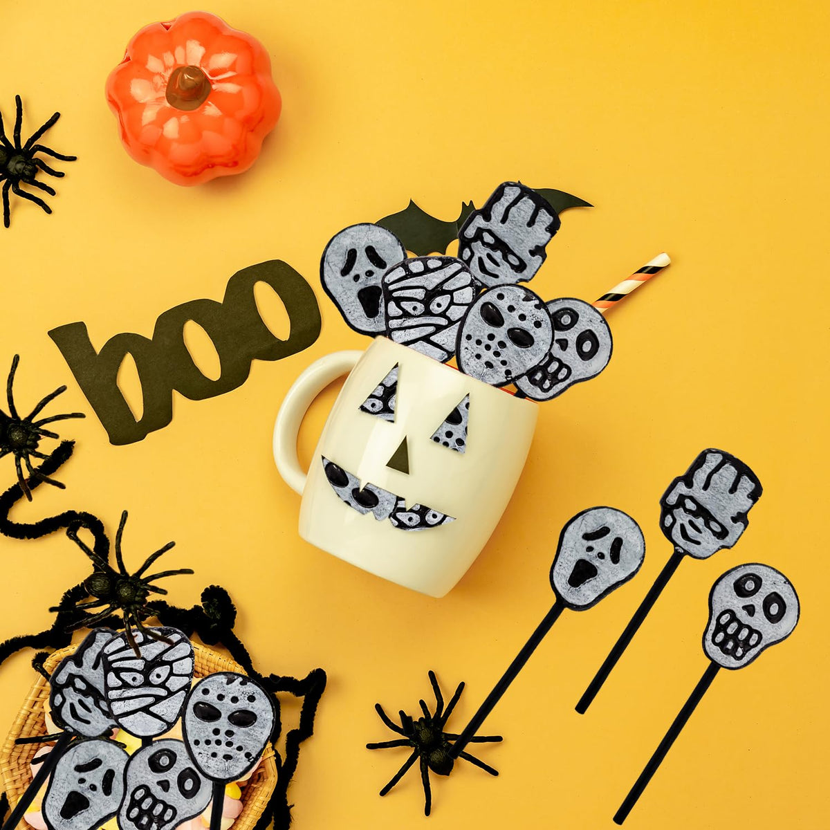 Fruidles Mummy Lollipops – Festive Halloween Accent Candy for Coffee Table and Mantel Styling