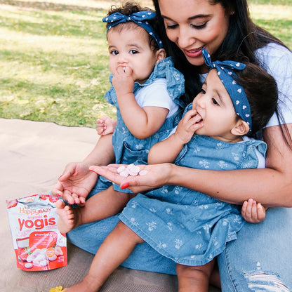 Happy Baby Organics Greek Yogis Thoughtful Organic First-Solids Gift for Expectant Moms, Strawberry Banana, 1 oz Pouch