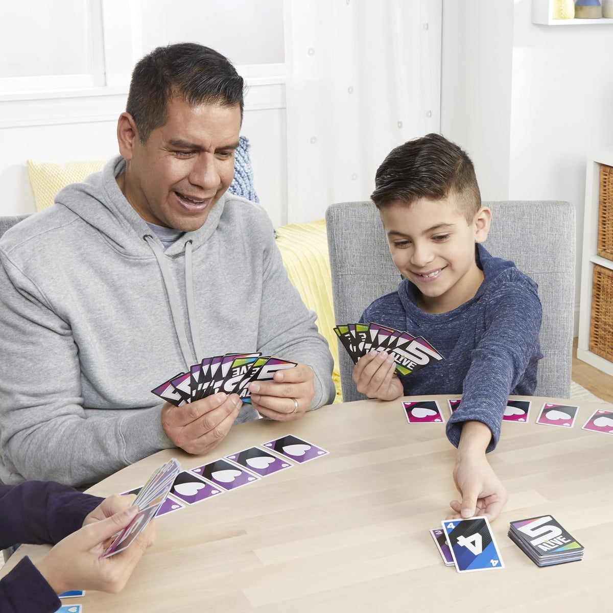 Hasbro Gaming 5 Alive Card Game, Portable Travel Card Game for Road Trips, Camping and Picnic Tables Ages 8+