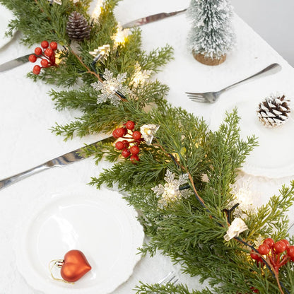 HolyNook Studio Battery Garland – Portable Patio and Balcony Holiday Decoration with Pine Cones
