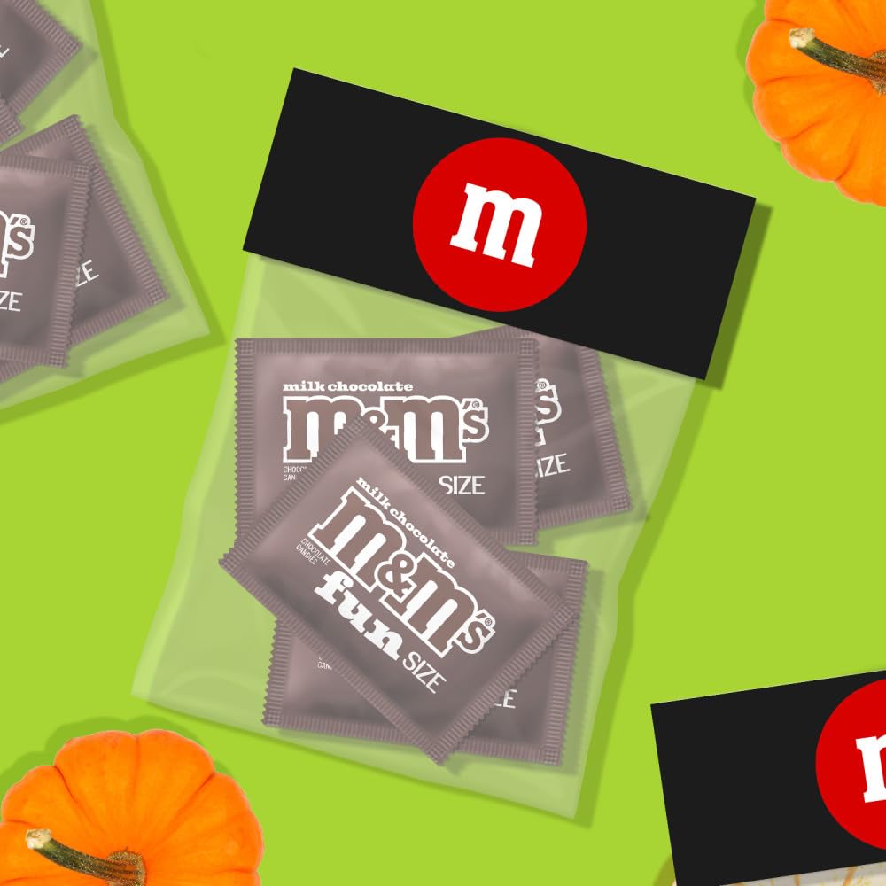 M&M'S Fun Size Halloween Candy – Family Movie Night Snack Packs for Kids and Playdates