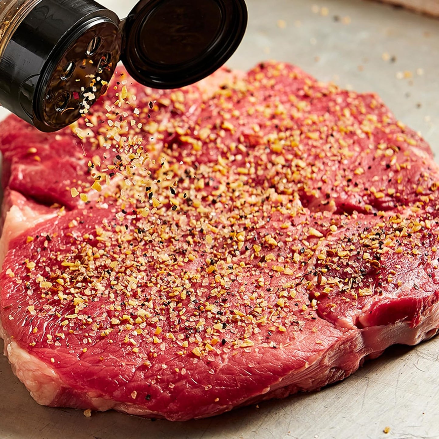 McCormick Grill Mates Montreal Steak Seasoning – Ready-to-Give Grill Master Gift for Men Who Cook Outdoors