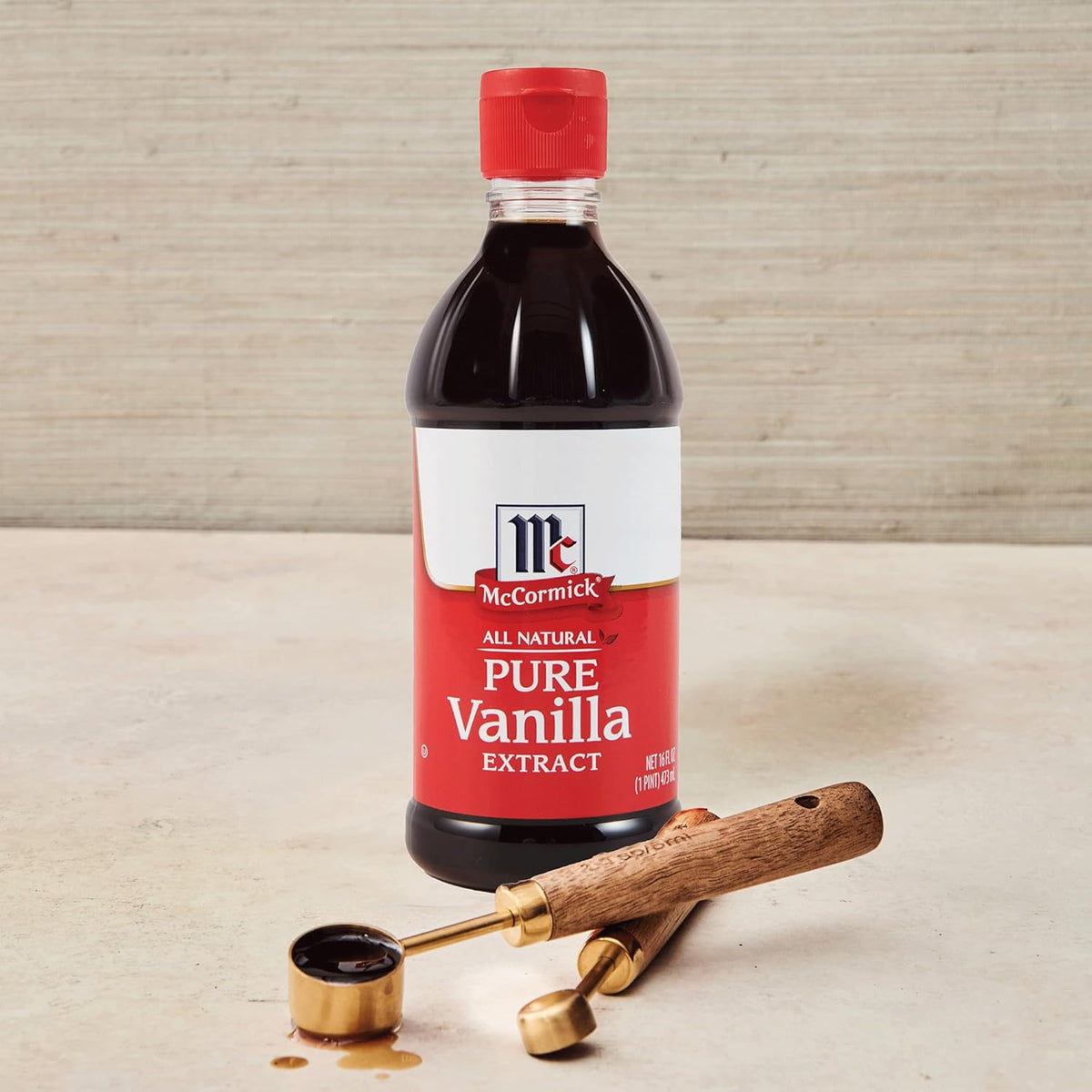 McCormick Madagascar Vanilla Extract for the Home Baker in Your Life, Luxurious Gluten Free Gift for Valentine's Day and Christmas