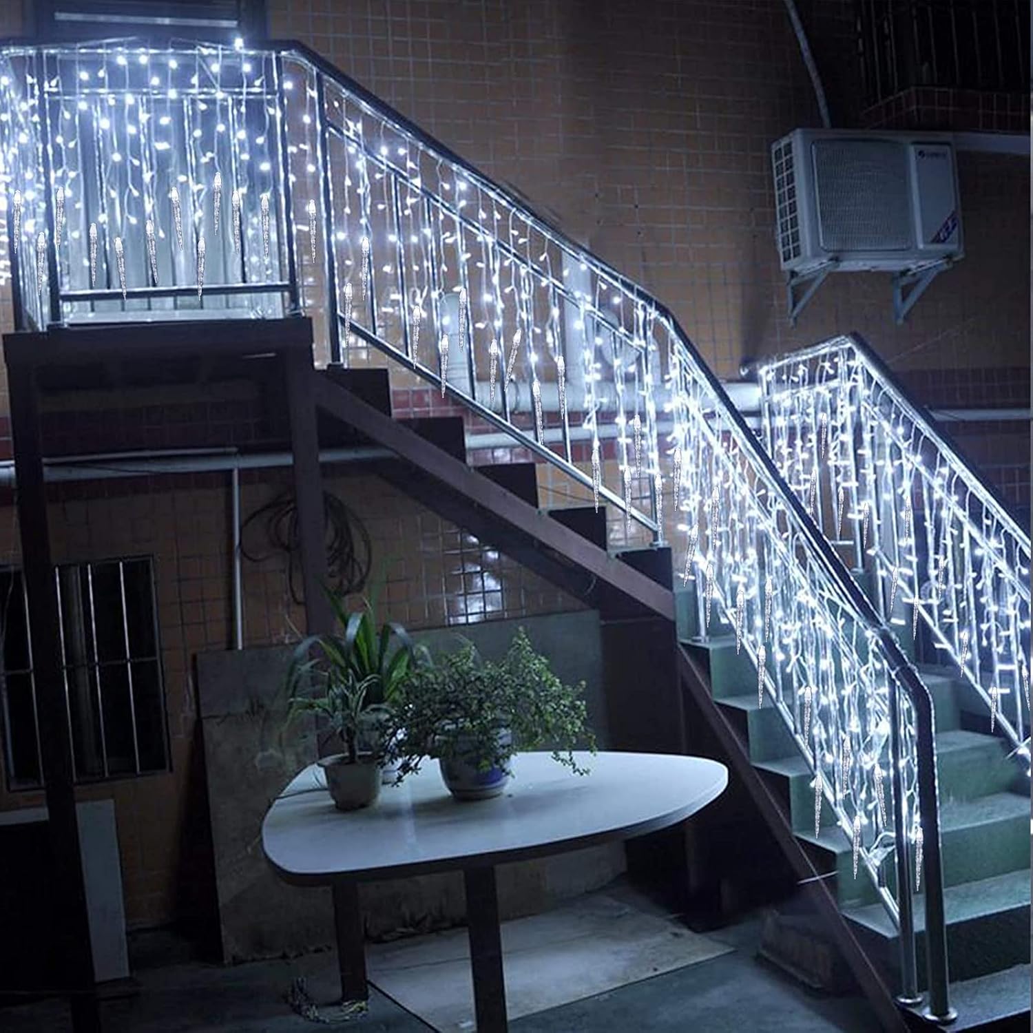 Ollny 29.5ft Icicle Lights for Porch and Gazebo, 360 LED Connectable Outdoor Fairy Lights Up to 88.5ft Total Coverage