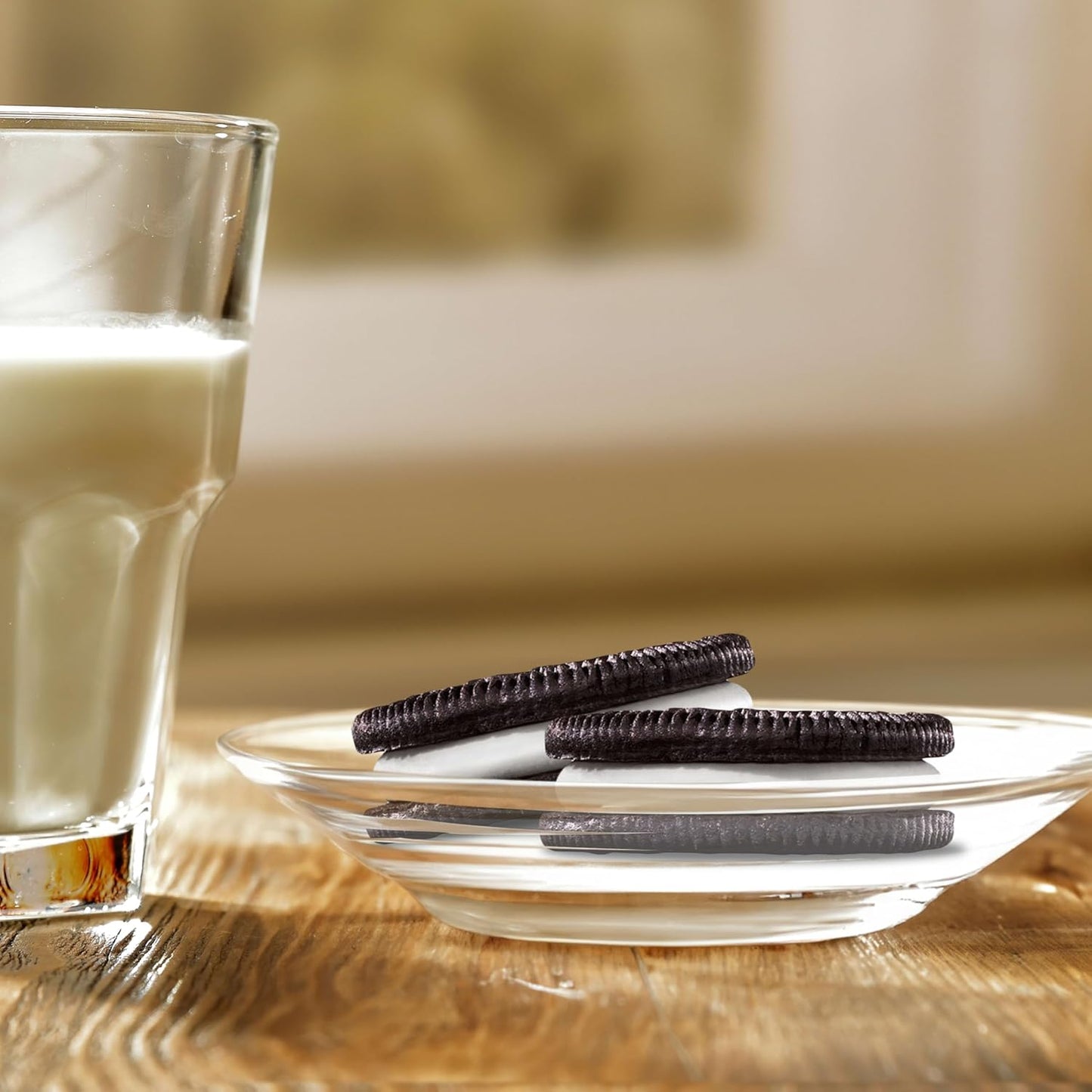 OREO Double Stuf Bulk Cookies – Giftable Snack Tower for Holiday Gatherings, Office White Elephant, and Family Movie Night Host, 24.95 oz