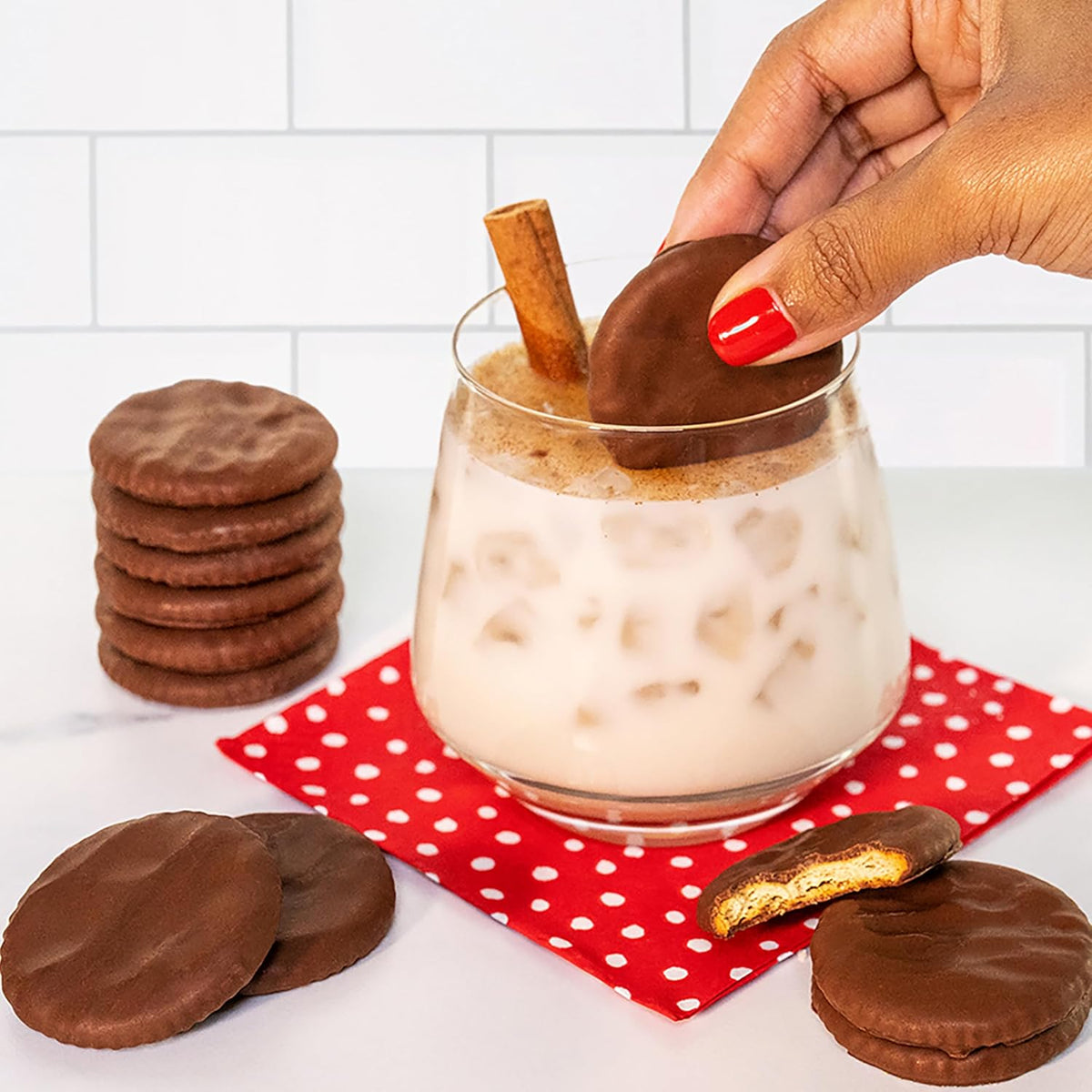RITZ Holiday Fudge Crackers – Portioned Sweet-and-Salty Snack for Stress-Free Cozy Evenings at Home, 7.8 oz