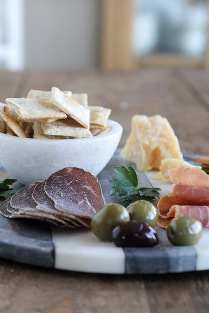 Simple Mills Almond Flour Crackers – Single-Box Pantry Essential for Restraint-Focused Homes