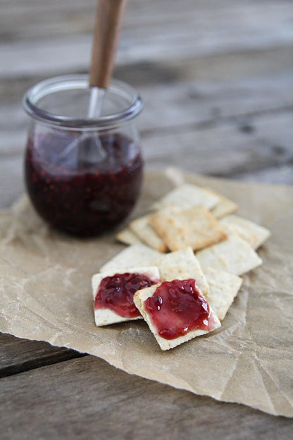 Simple Mills Almond Flour Crackers – Single-Box Pantry Essential for Restraint-Focused Homes