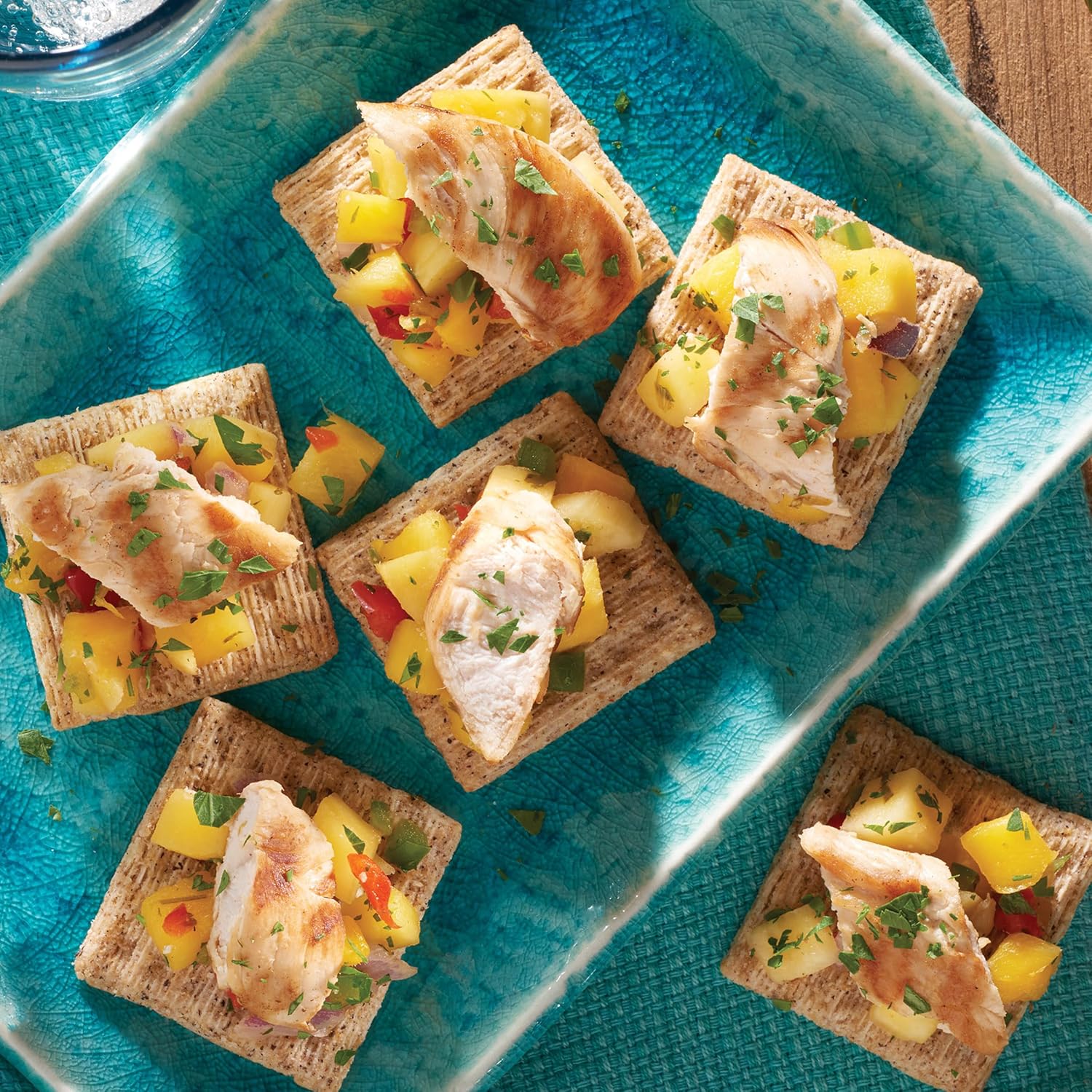 Triscuit Reduced Fat Whole Wheat Crackers – Simple Snack for Uncluttered Clean-Eating Homes